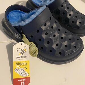 Joybees Kids Navy Clogs with Blue Lining